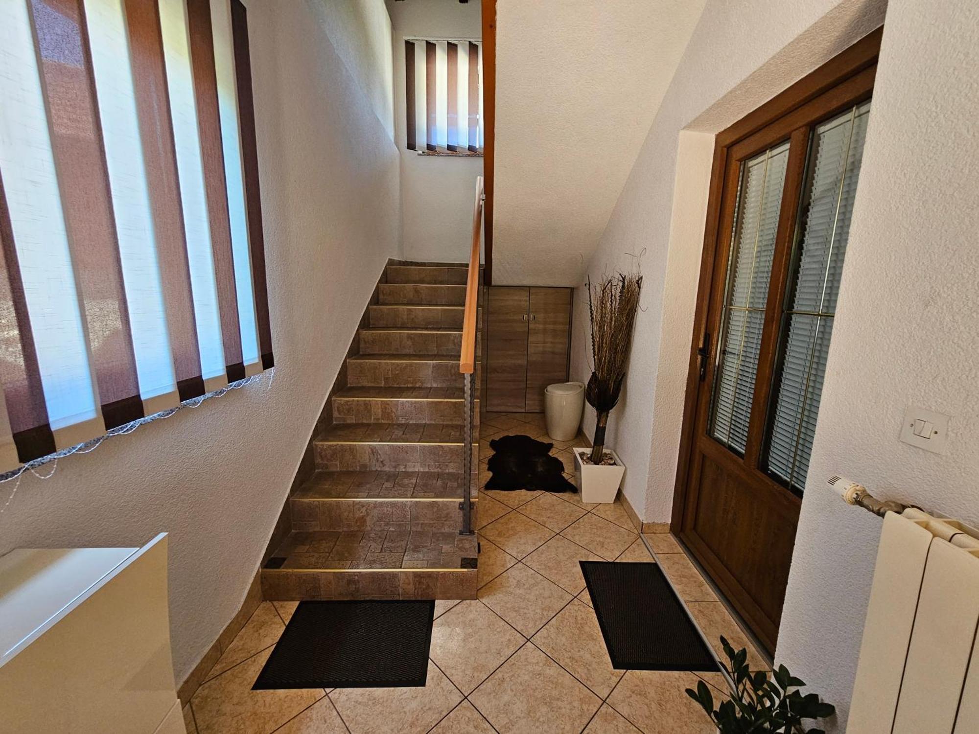 Apartment Majetic Gornji Vaganac Exterior photo