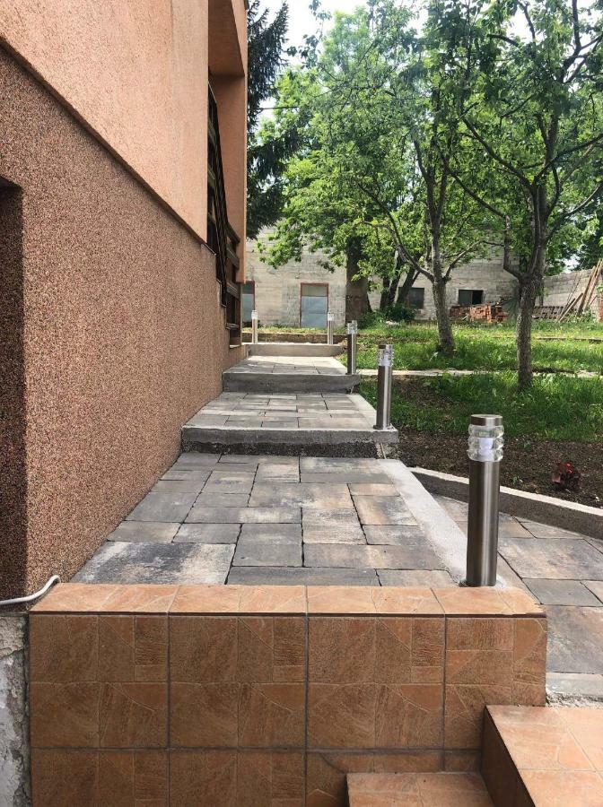 Apartment Majetic Gornji Vaganac Exterior photo